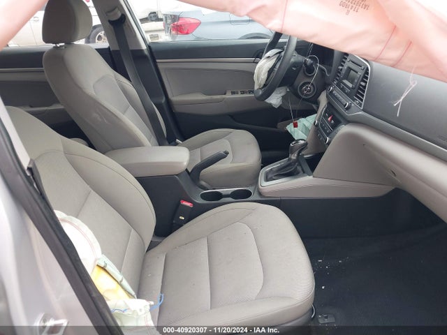 Hyundai ELANTRA SE 2017 KMHD74LF3HU147014 Image 5