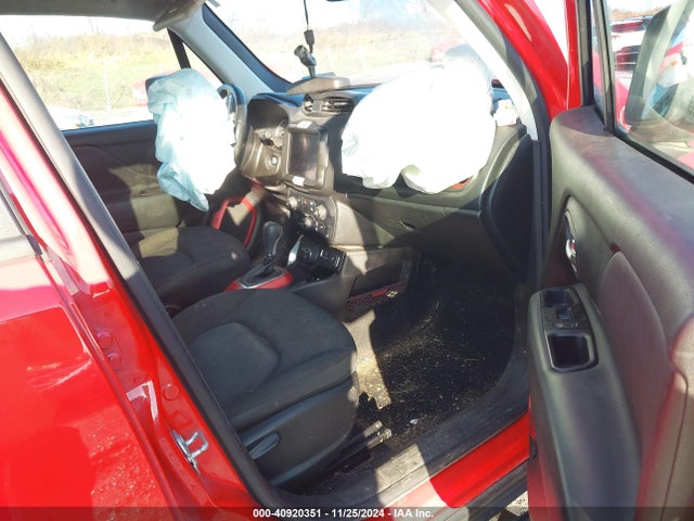 ZACNJDC1XMPM23485 Jeep Renegade Trailhawk 4x4