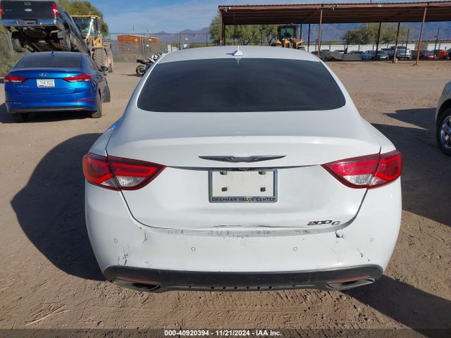 Chrysler 200 C 2015 1C3CCCCG4FN673033 Image 16