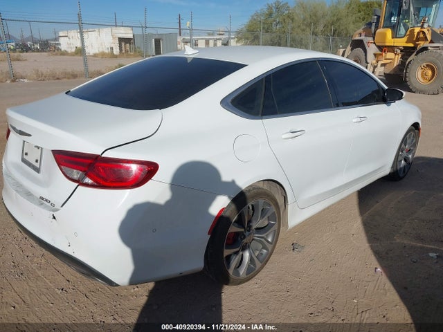 Chrysler 200 C 2015 1C3CCCCG4FN673033 Image 4
