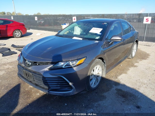 Toyota CAMRY LE 2024 4T1C11AKXRU917836 Image 2