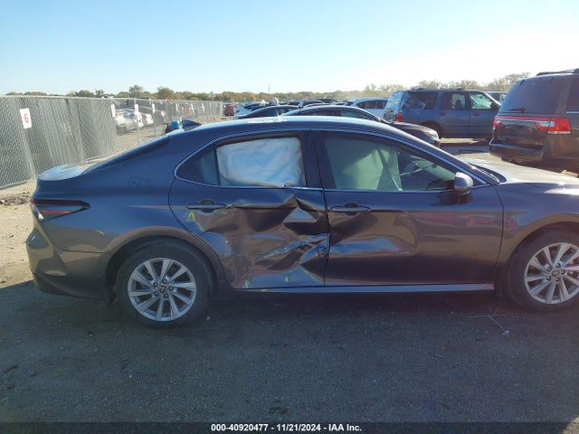Toyota CAMRY LE 2024 4T1C11AKXRU917836 Image 6