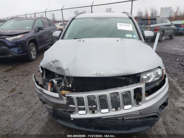1C4NJDEB1HD165323 Jeep Compass Latitude 4x4