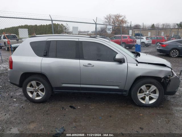 1C4NJDEB1HD165323 Jeep Compass Latitude 4x4