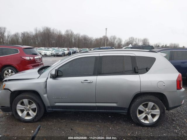 1C4NJDEB1HD165323 Jeep Compass Latitude 4x4
