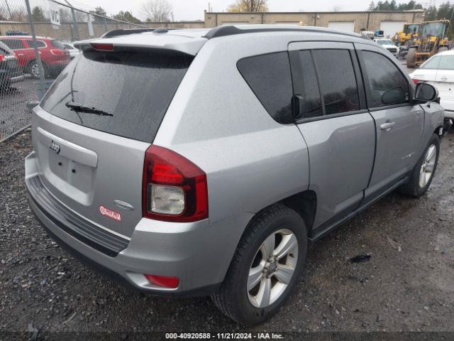 1C4NJDEB1HD165323 Jeep Compass Latitude 4x4