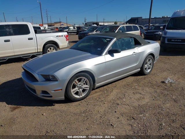 1ZVBP8EM6E5240417 Ford Mustang V6