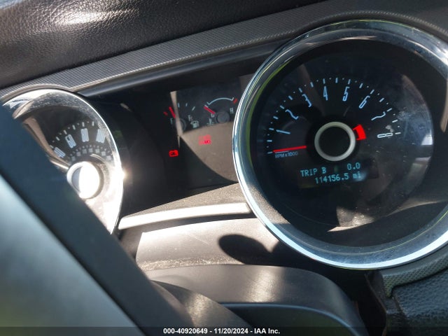 1ZVBP8EM6E5240417 Ford Mustang V6
