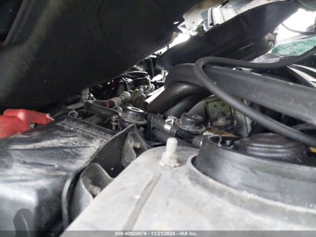 2005 SAAB 9-2X JF4GG22635G057632 Photo 9