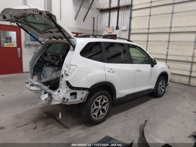 JF2SKAJC7MH502708 Subaru Forester Premium