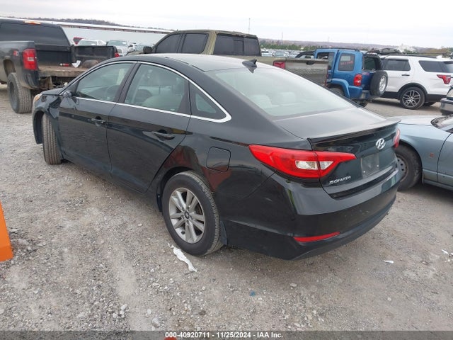 Hyundai SONATA SE 2015 5NPE24AF0FH210877 Image 3