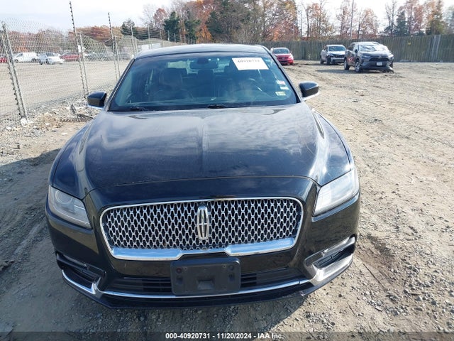 Lincoln Continental Livery 2018 1LN6L9HK1J5602515 Image 12