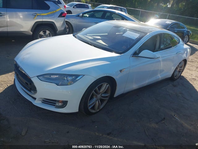 2013 TESLA MODEL S 5YJSA1CG6DFP08507 Photo 1