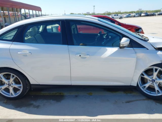 1FADP3J2XGL404596 Ford Focus Titanium