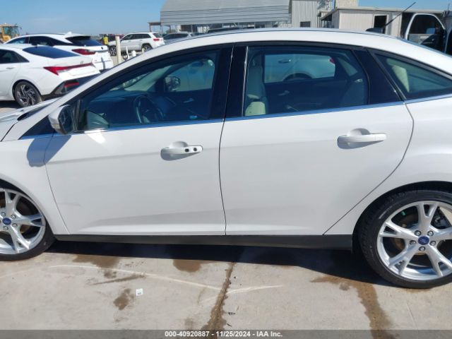 1FADP3J2XGL404596 Ford Focus Titanium