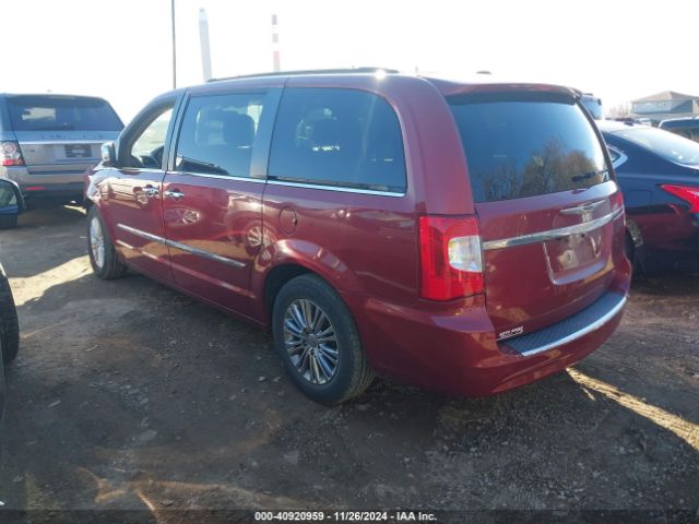 2014 CHRYSLER TOWN & COUNTRY 2C4RC1CG0ER171356 Photo 2
