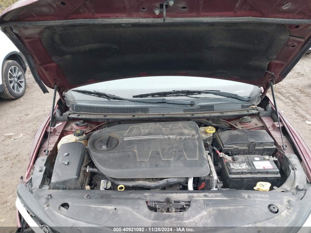 Chrysler 200 C 2015 1C3CCCCG1FN565162 Image 10