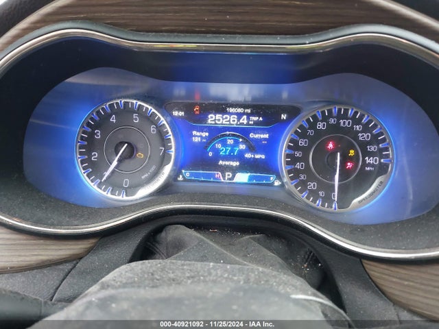 1C3CCCCG1FN565162 Chrysler 200 C