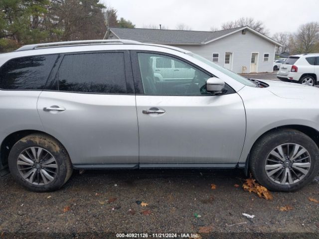 5N1DR2MM7JC666140 Nissan Pathfinder Sl