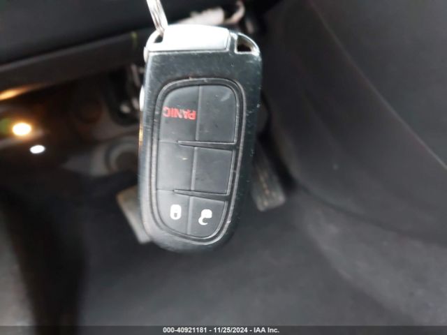 1C4PJMLBXKD338002 Jeep Cherokee Latitude Plus 4x4