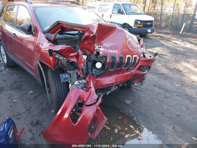 1C4PJLABXGW207547 Jeep Cherokee Sport