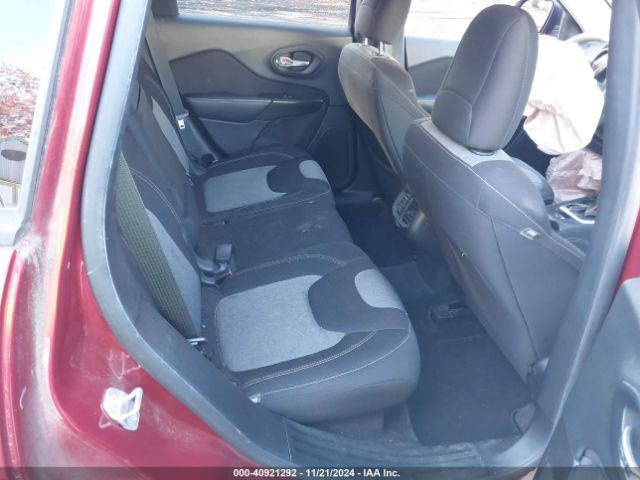 1C4PJLABXGW207547 Jeep Cherokee Sport