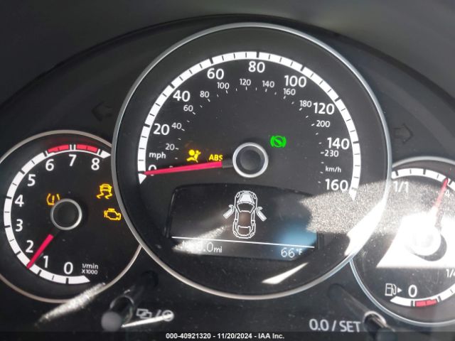 3VWJ17ATXEM636977 Volkswagen Beetle 1.8t