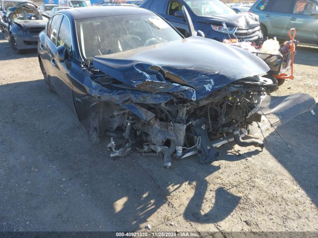 JN1CV7AR9HM680931 Infiniti Q50 2.0t Premium