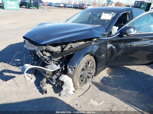 JN1CV7AR9HM680931 Infiniti Q50 2.0t Premium