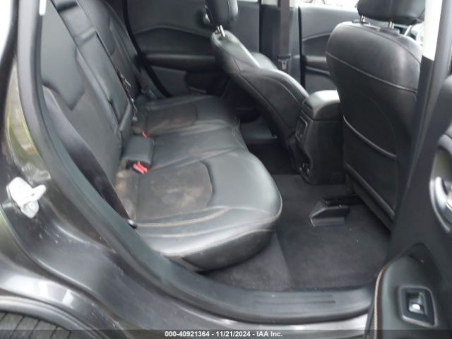 3C4NJCBB5JT211394 Jeep Compass Latitude Fwd