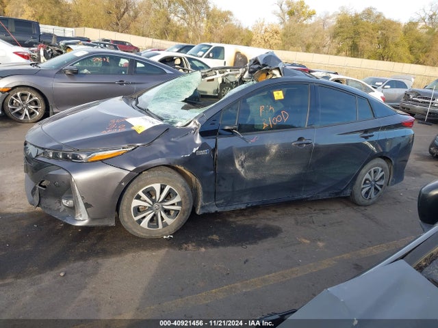 Toyota Prius Prime Advanced 2017 JTDKARFP0H3062443 Image 13