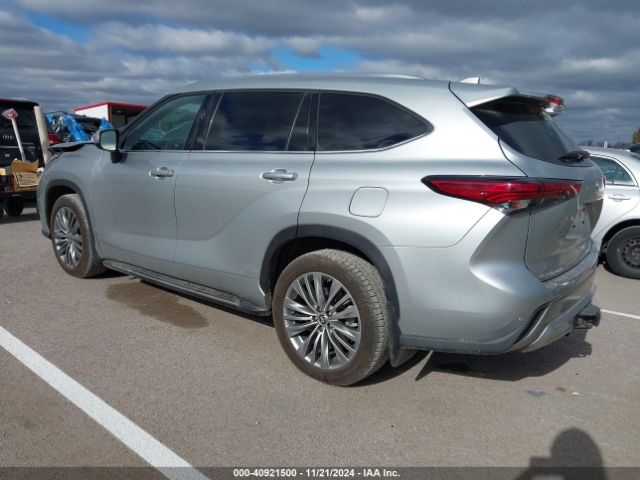 5TDFZRBH2MS079651 Toyota Highlander Platinum