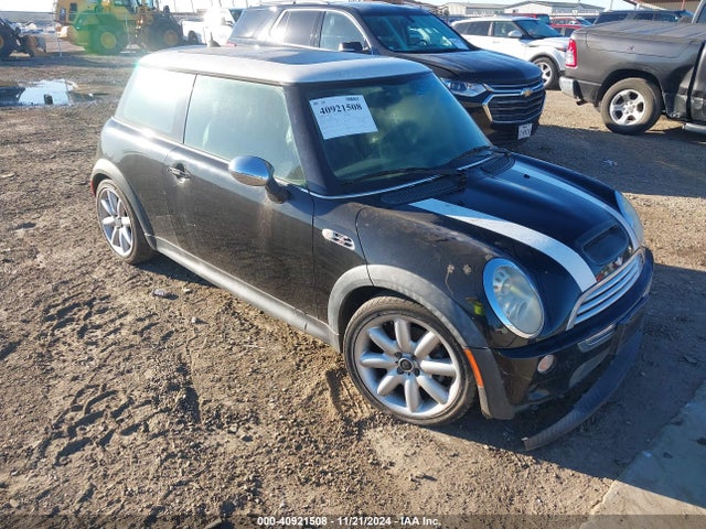 2005 MINI COOPER S WMWRE335X5TL14226 Photo 0