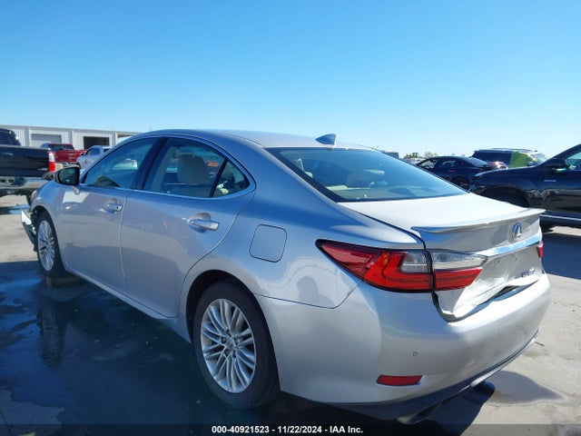 58ABK1GG5GU025589 Lexus ES 350