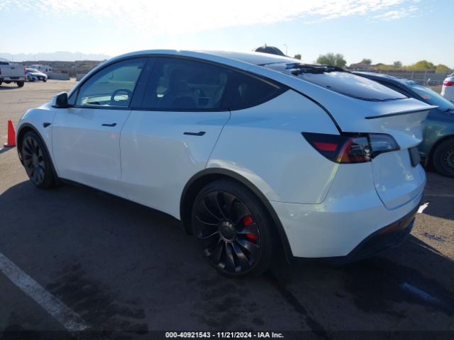 7SAYGDEF4NF452693 Tesla Model Y Performance Dual Motor All-wheel Drive