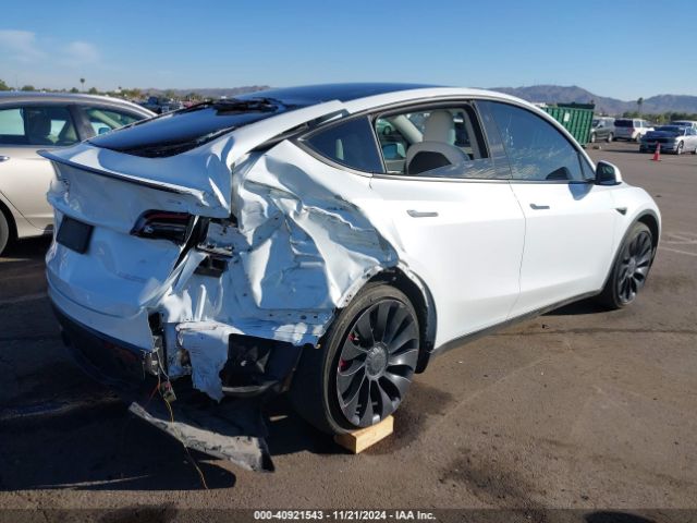 7SAYGDEF4NF452693 Tesla Model Y Performance Dual Motor All-wheel Drive