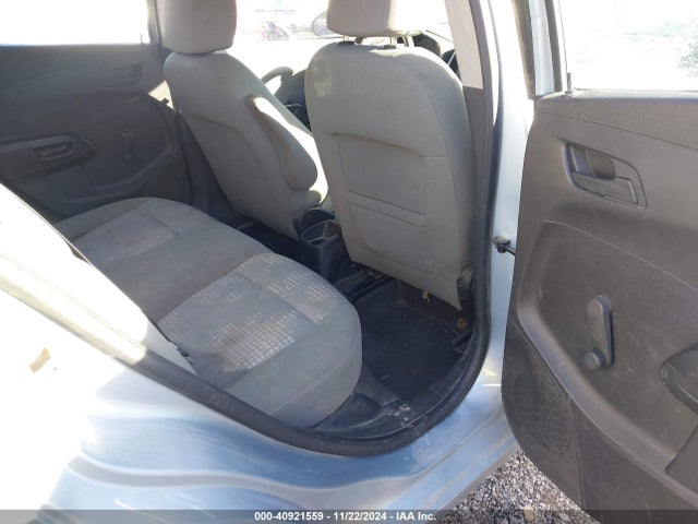 Chevrolet Sonic Ls Auto 2017 1G1JB5SH9H4157795 Image 8