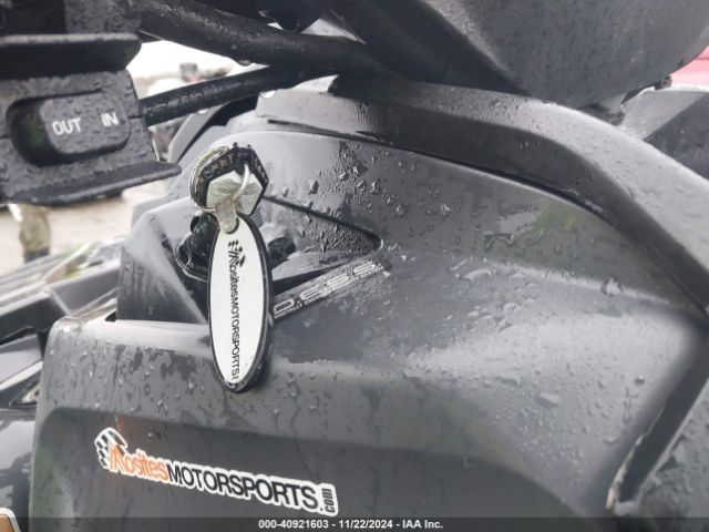 2021 CAN-AM OUTLANDER 3JBLKAJ49MJ000746 Photo 10