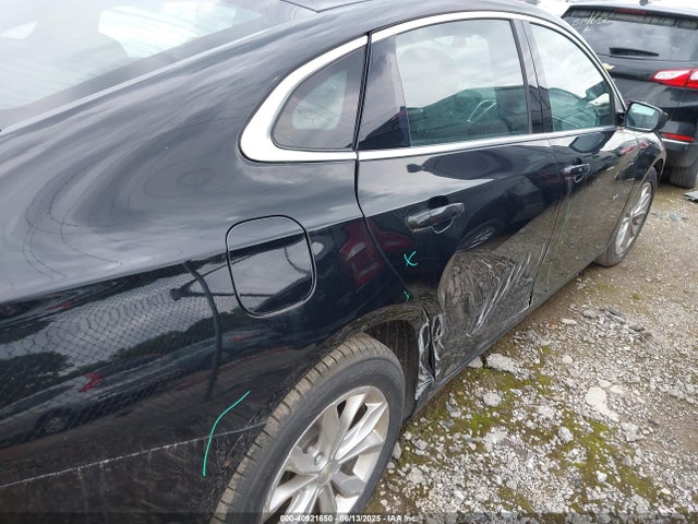1G1ZD5ST5KF163056 Chevrolet MALIBU LT