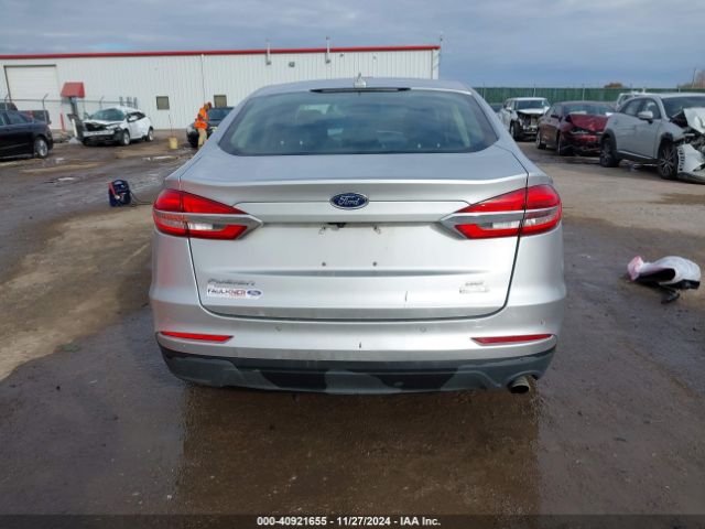 3FA6P0HD9KR229945 Ford FUSION SE