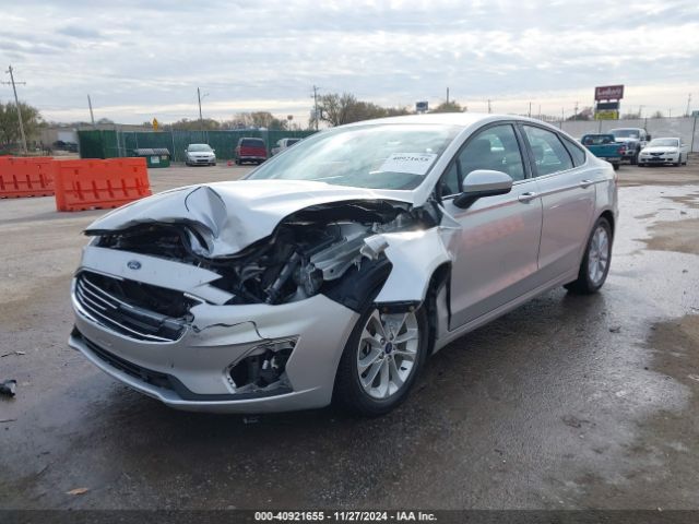 3FA6P0HD9KR229945 Ford FUSION SE