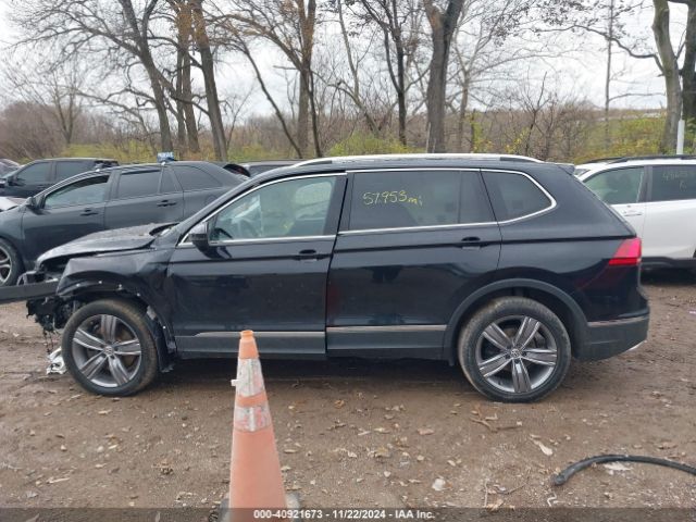 3VV2B7AX7MM100589 Volkswagen Tiguan 2.0t Se/2.0t Se R-line Black/2.0t Sel