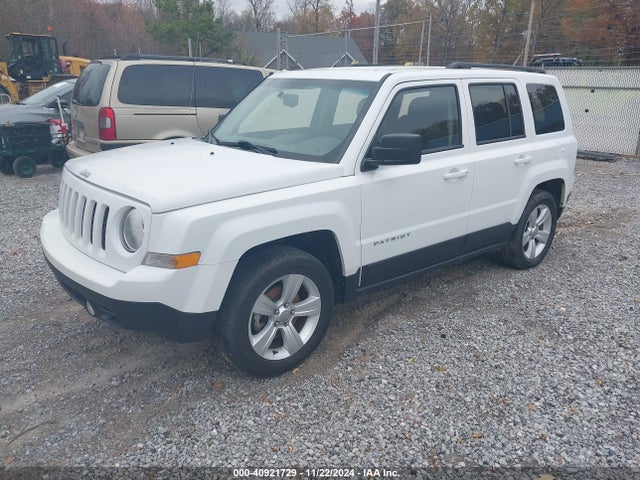 1C4NJPBB6FD367738 Jeep Patriot Sport