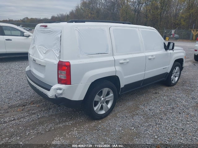 1C4NJPBB6FD367738 Jeep Patriot Sport