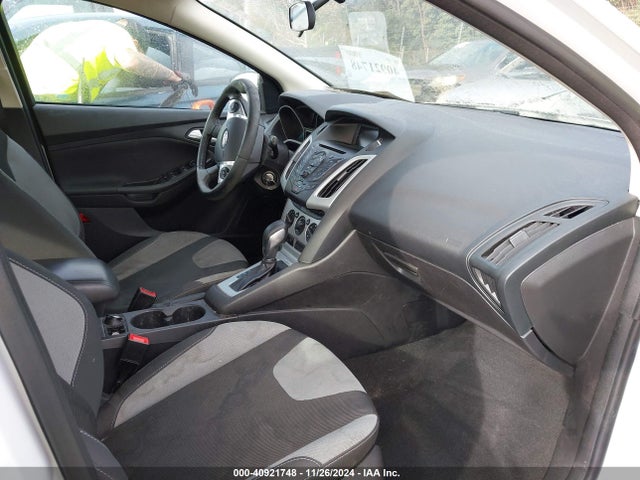 Ford FOCUS SE 2014 1FADP3F20EL396420 Image 5