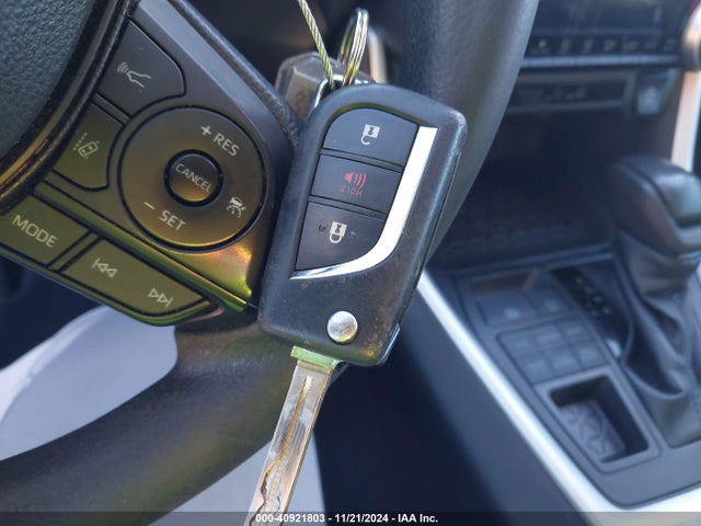 Toyota RAV4 LE 2022 2T3F1RFV6NW264163 Image 11