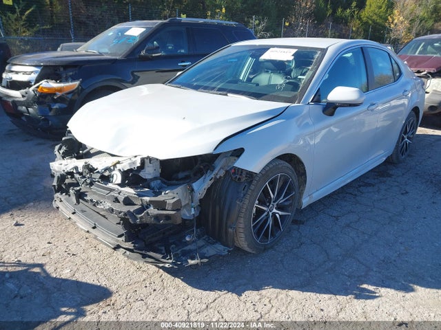 Toyota CAMRY SE 2022 4T1G11AK3NU063610 Image 2