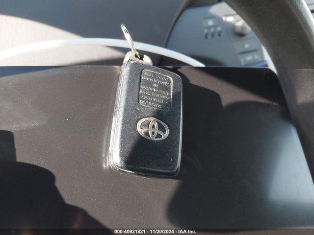 Toyota Prius 2015 JTDKN3DU7F0476716 Image 11