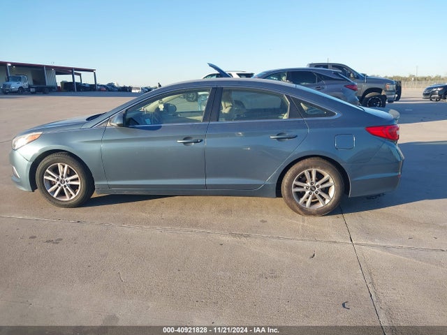Hyundai SONATA SE 2016 5NPE24AF7GH403982 Image 14