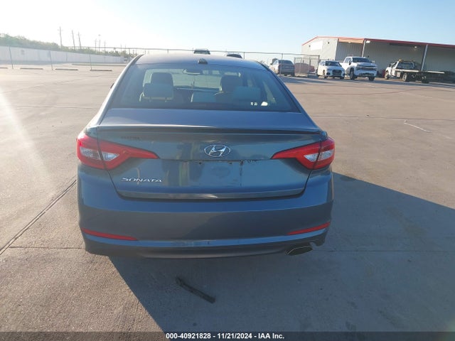 Hyundai SONATA SE 2016 5NPE24AF7GH403982 Image 16